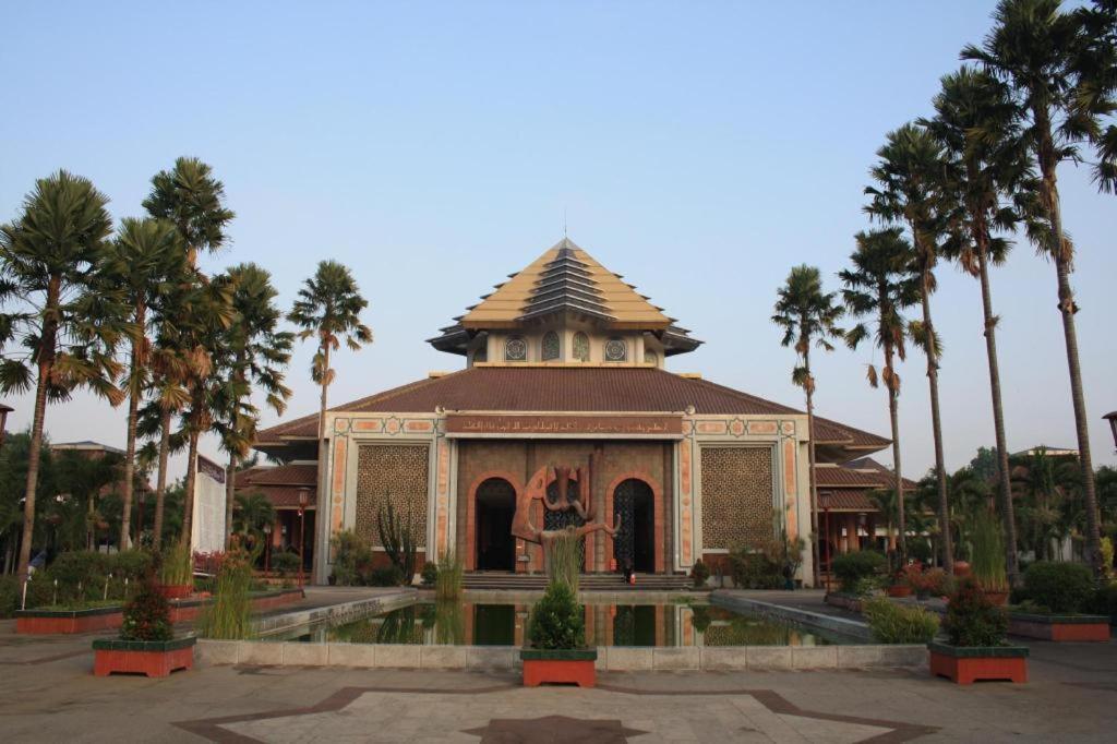 Lafayette Boutique Hotel Kejayan Exterior foto